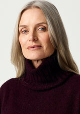 Essential Snood in Beetroot | Merinomink