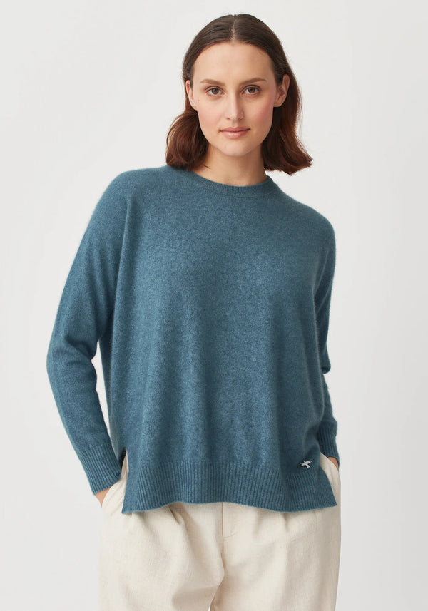 Relax Crew Sweater in Drift | Untouched World