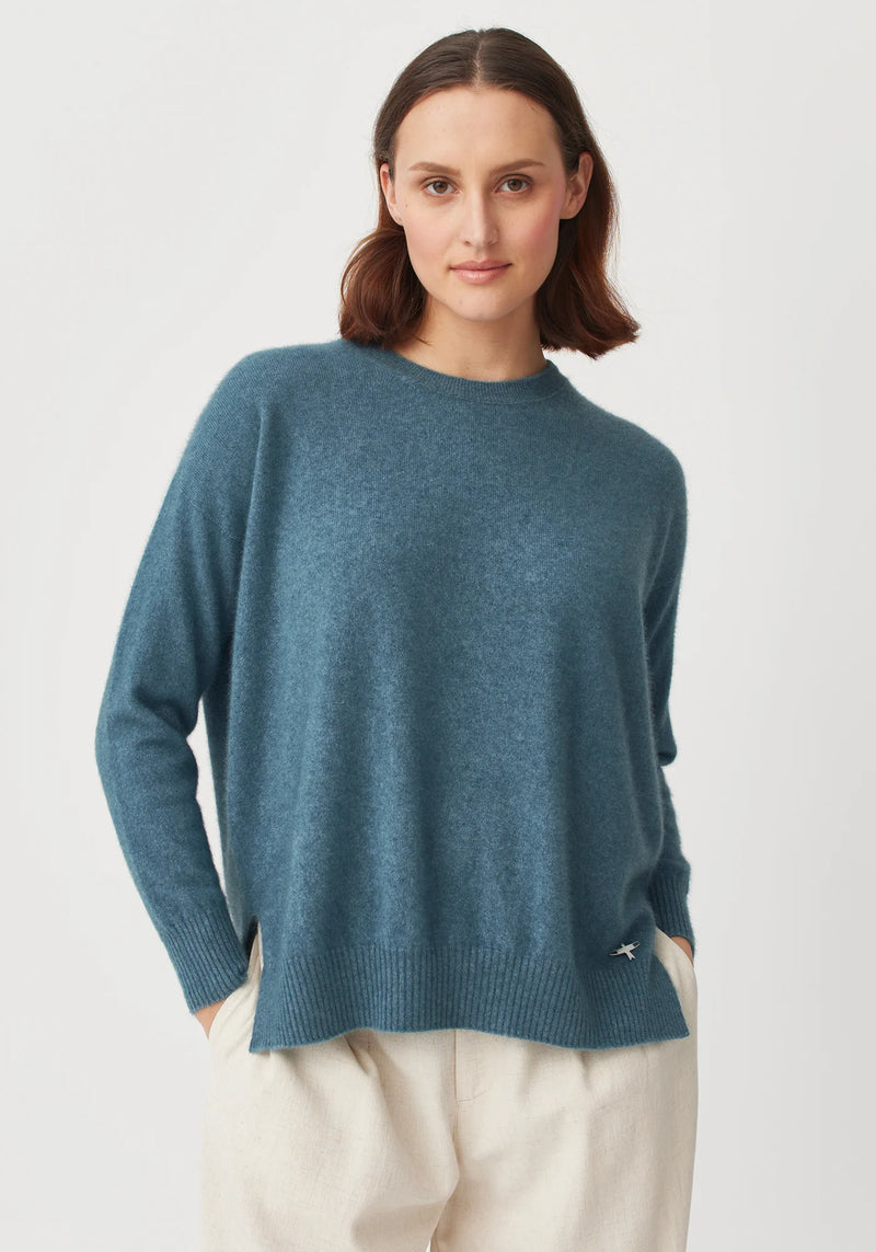 Relax Crew Sweater in Drift | Untouched World