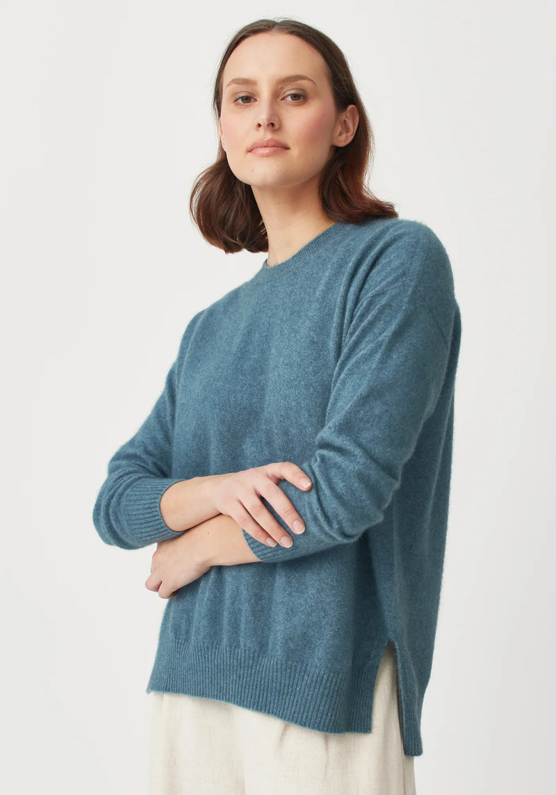 Relax Crew Sweater in Drift | Untouched World