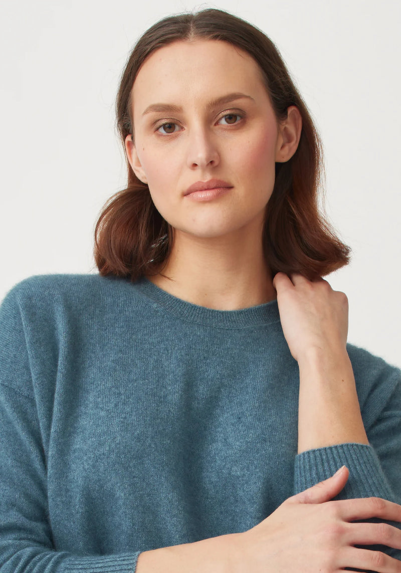Relax Crew Sweater in Drift | Untouched World