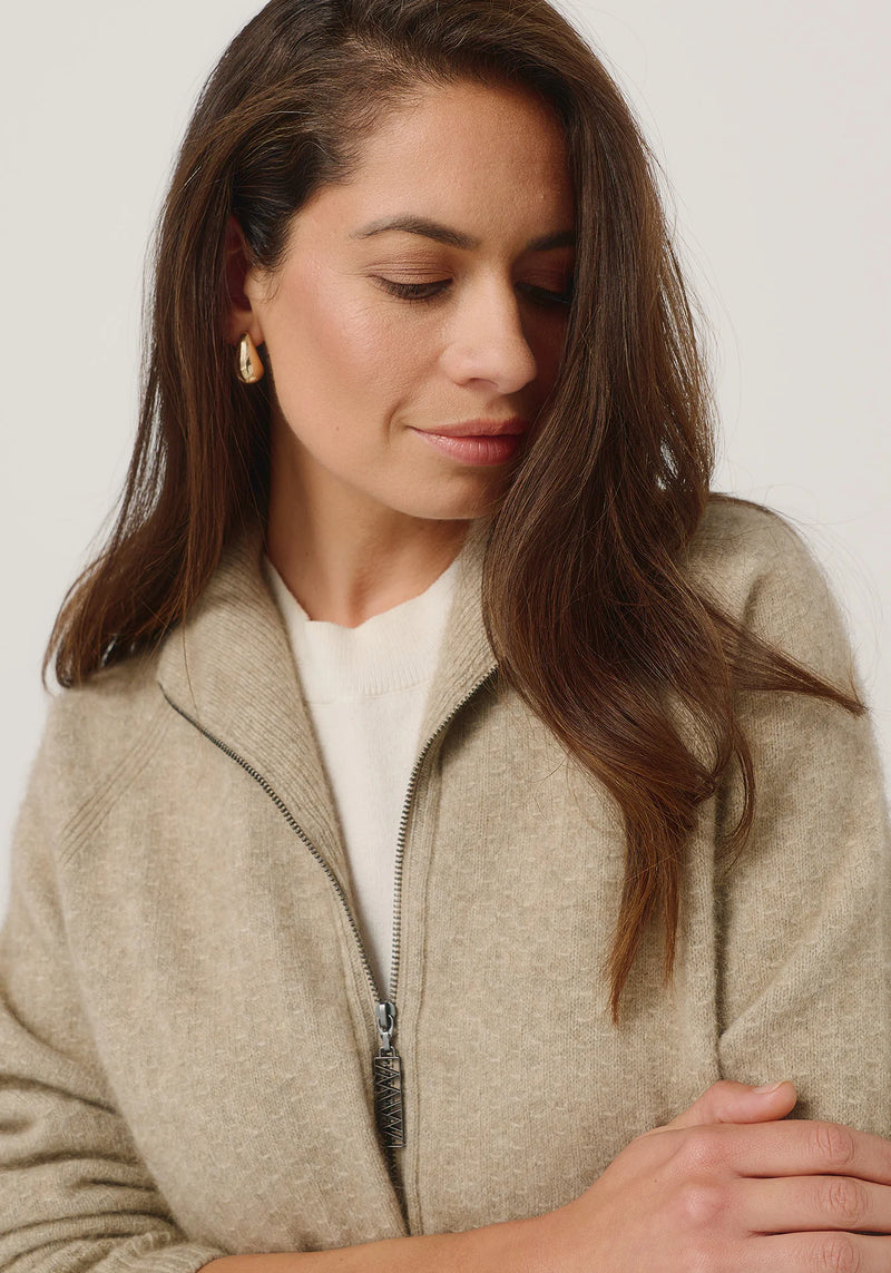 Arianne Zip-Up Jacket in Latte | Merinomink