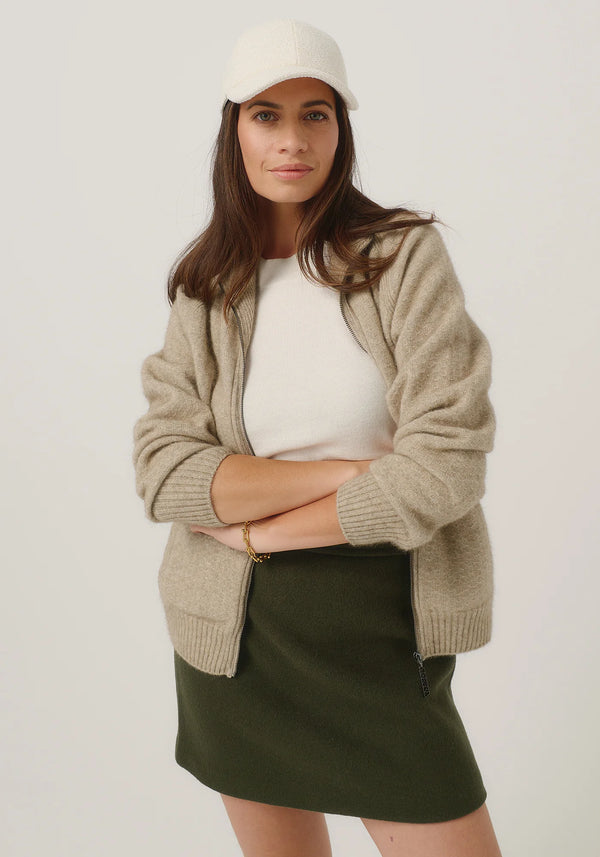 Arianne Zip-Up Jacket in Latte | Merinomink