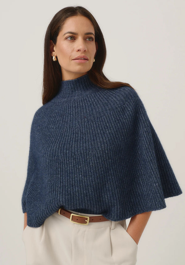 Ena Poncho in River | Merinomink