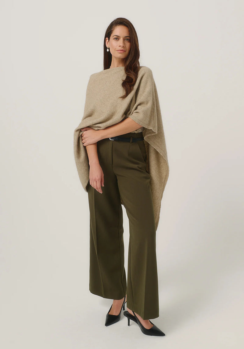 Celine Cape in Latte | Merinomink