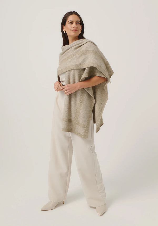 Mari Wrap in Latte/Ecru | Merinomink