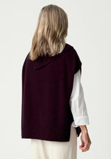 Joni Cape in Beetroot | Merinomink