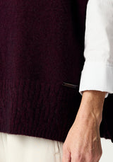 Joni Cape in Beetroot | Merinomink