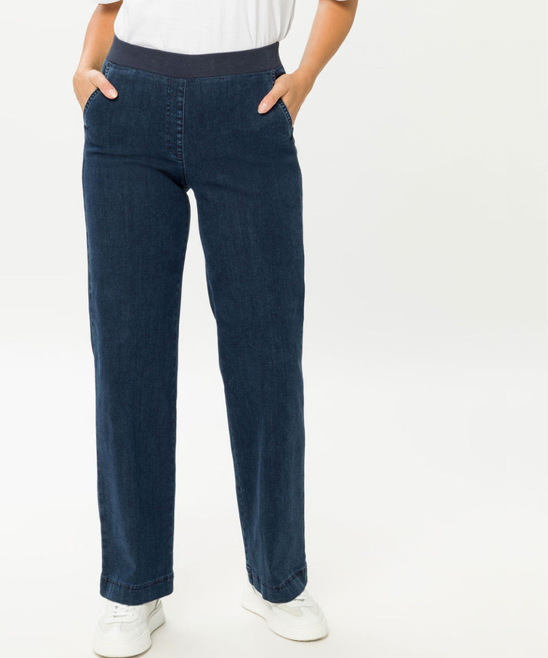 Pam Flared in Dark Stretch Denim  | Brax