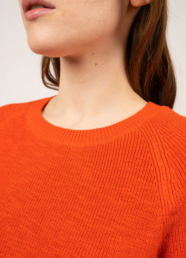 Sotta Short Sleeve Linen Jumper in Tomato | Saint James at Sarah Thomson | Knit details of shoulder and collar