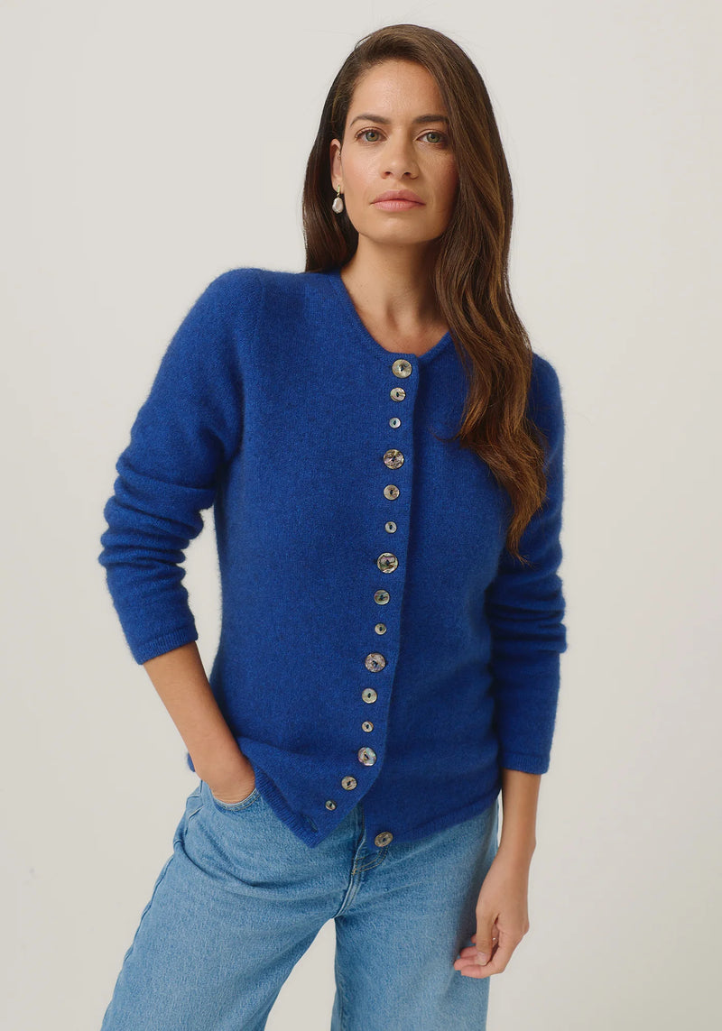 Shell Cardigan in Dusty Blue | Merinominkt