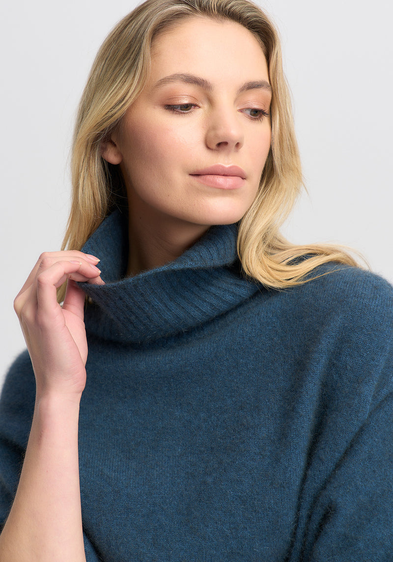 Air Cape Sweater | Untouched World