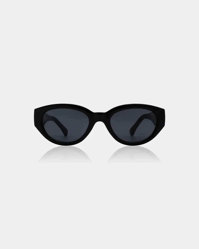 Winnie Black Sunglasses | A.Kjærbede