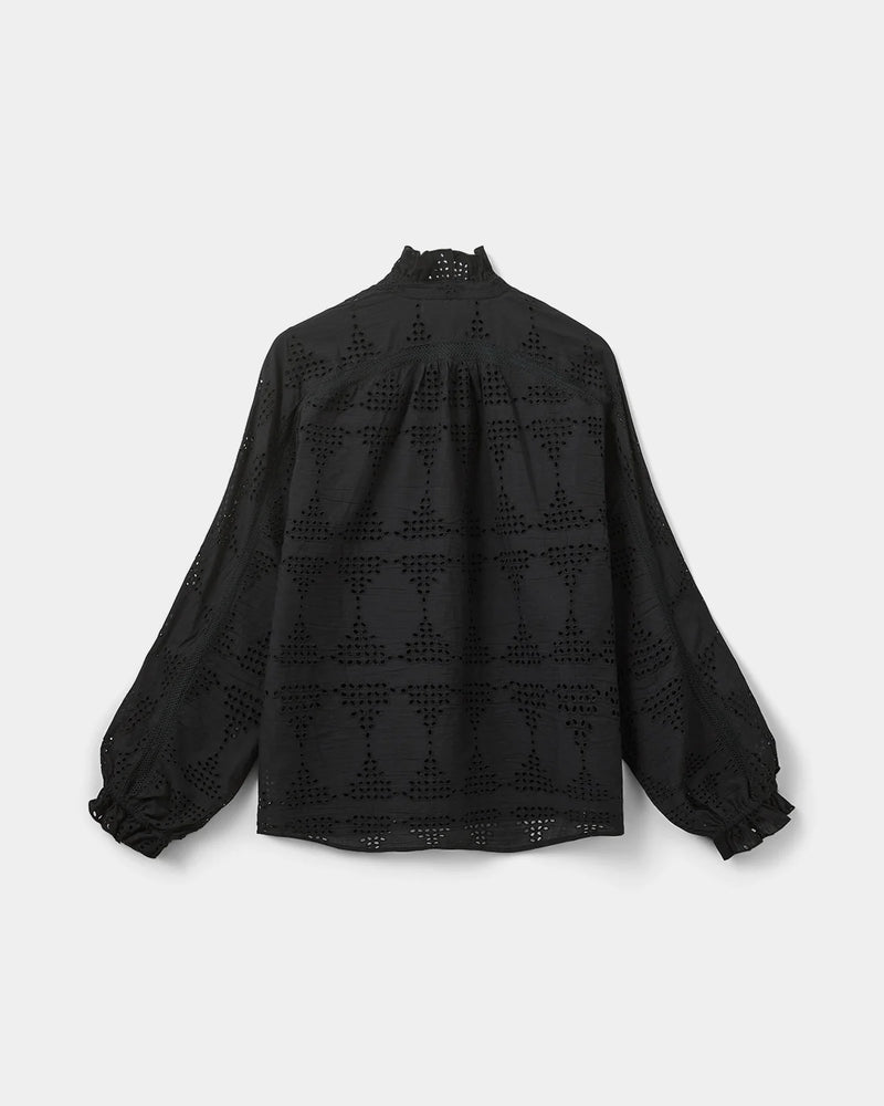 Esme Black Shirt | Sofie Schnoor