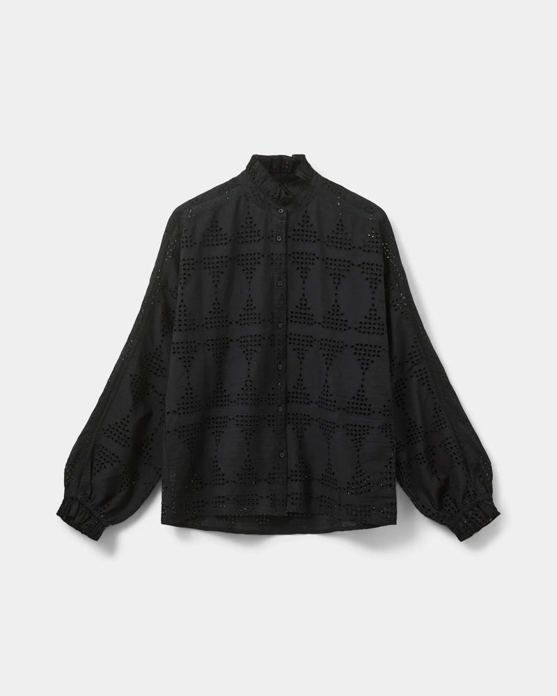 Esme Black Shirt | Sofie Schnoor