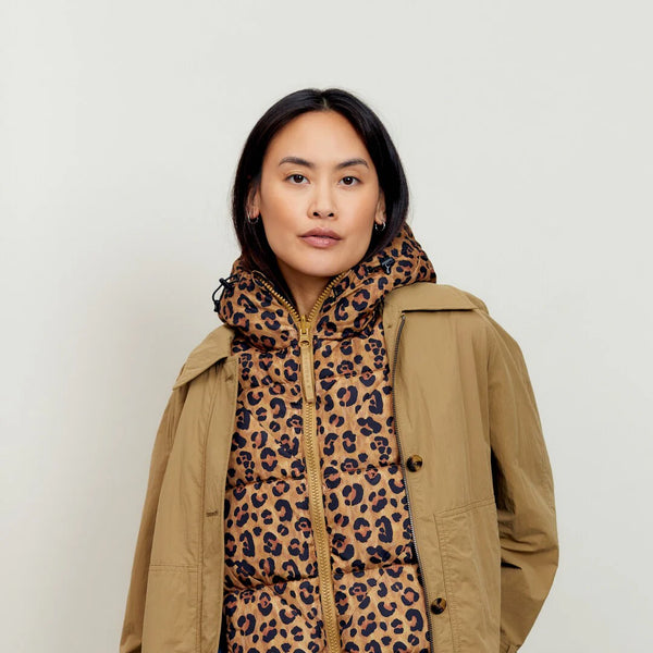 Reversible Hood Insert in Leopard & Black | Fudoon