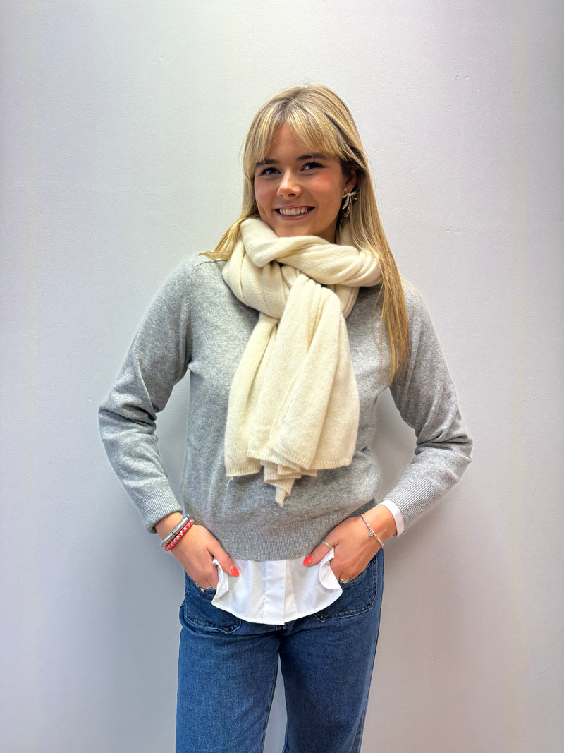 The Big Cream Cashmere Scarf | Sartoria Saracena