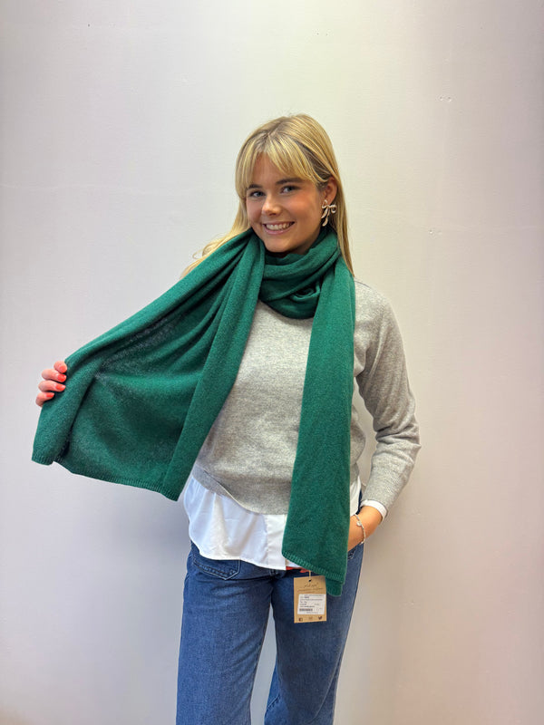 The Big Green Cashmere Scarf | Sartoria Saracena