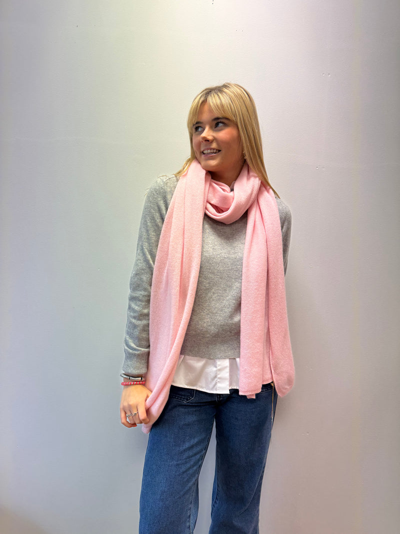 The Big Baby Pink Cashmere Scarf | Sartoria Saracena