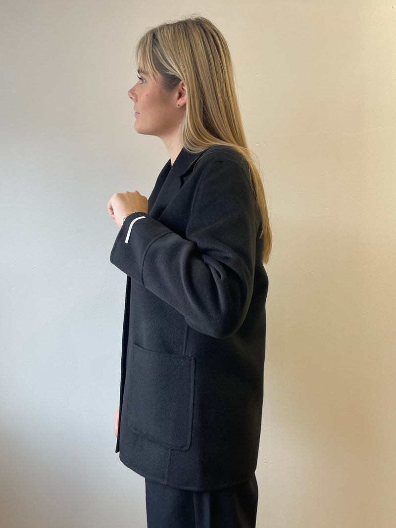 Palos Black Coat | EMME