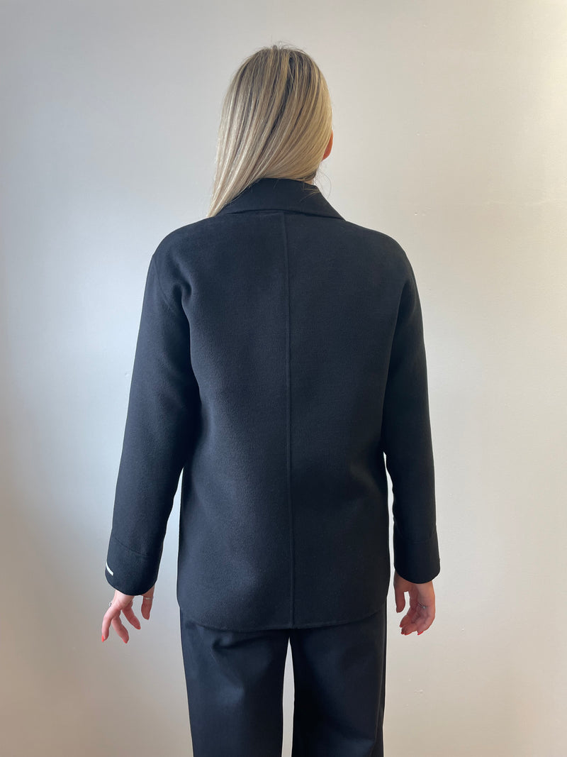 Palos Black Coat | EMME