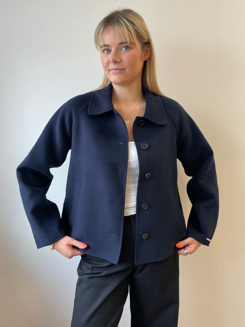 Clip Navy Coat | EMME