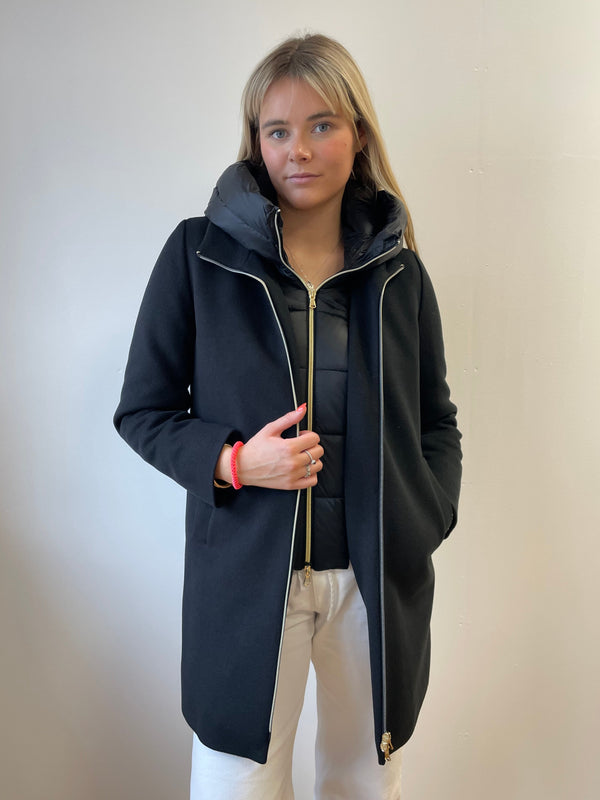 Bacio Black Coat | EMME
