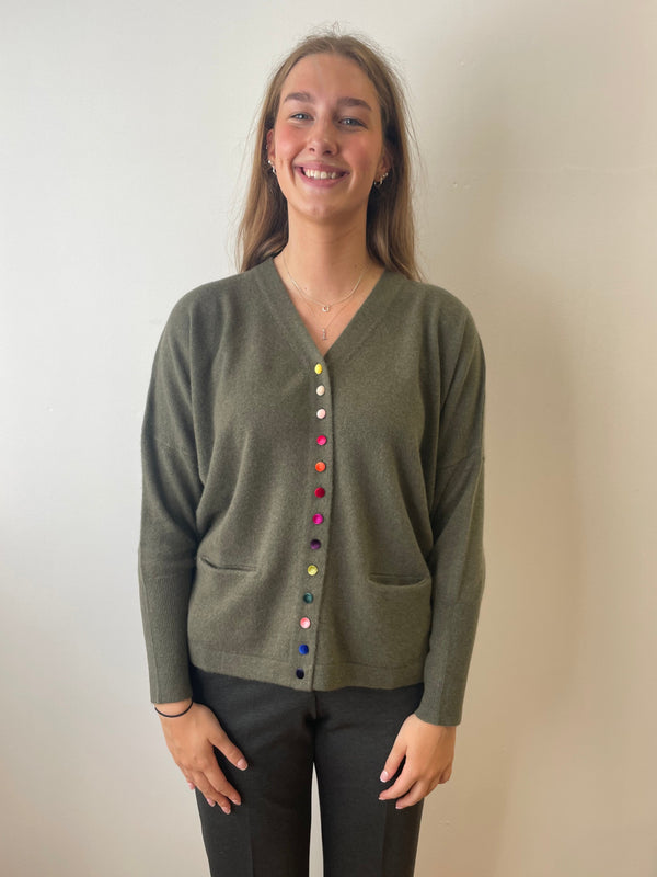 Végétal V-Neck Cashmere Cardigan with Velvet Buttons | Esthēme Cachemire