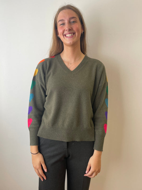 Khaki V-Neck Casmere Jumper with Hearts | Esthēme Cachemire