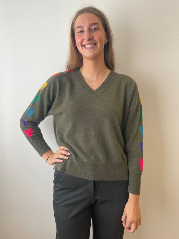 Khaki V-Neck Casmere Jumper with Hearts | Esthēme Cachemire