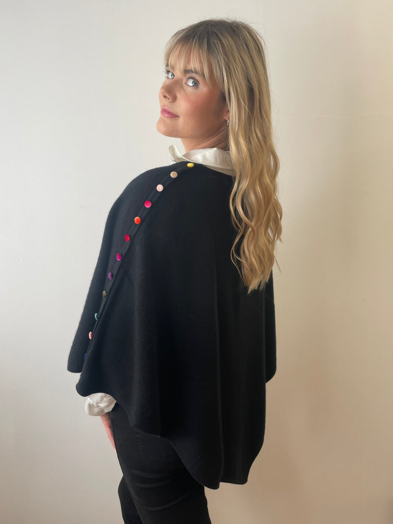 Noir Cashmere Poncho with Velvet Buttons | Esthēme Cachemire