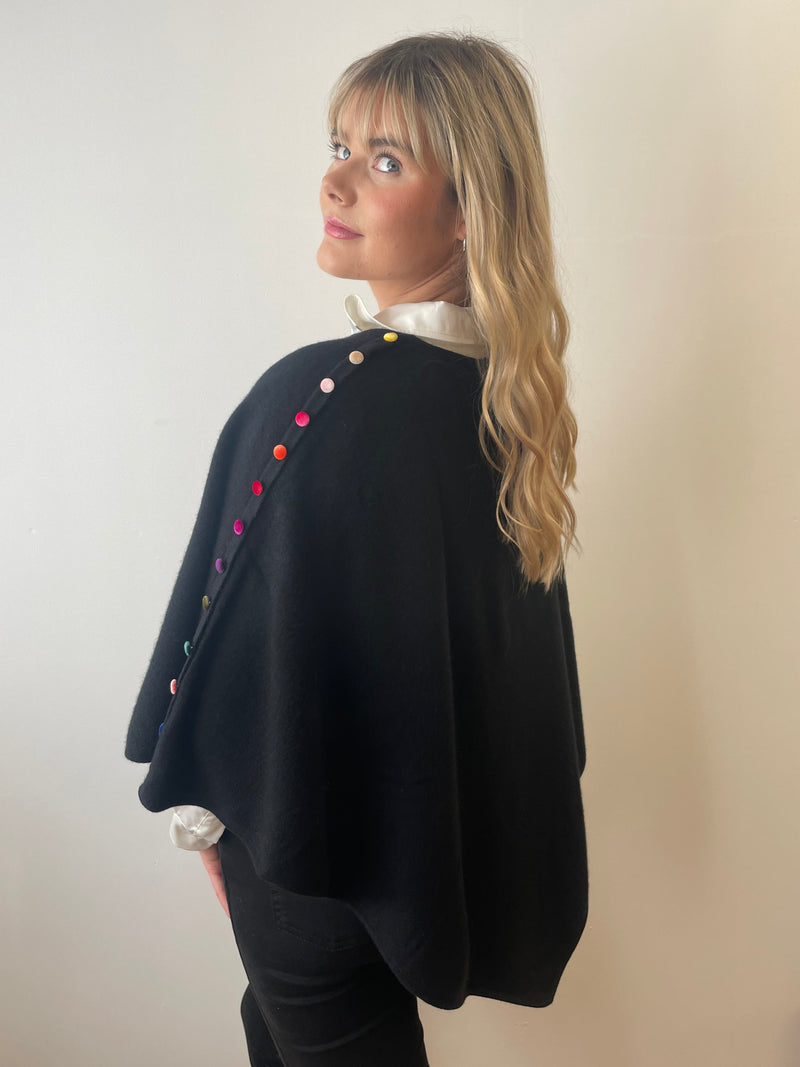 Noir Cashmere Poncho with Velvet Buttons | Esthēme Cachemire