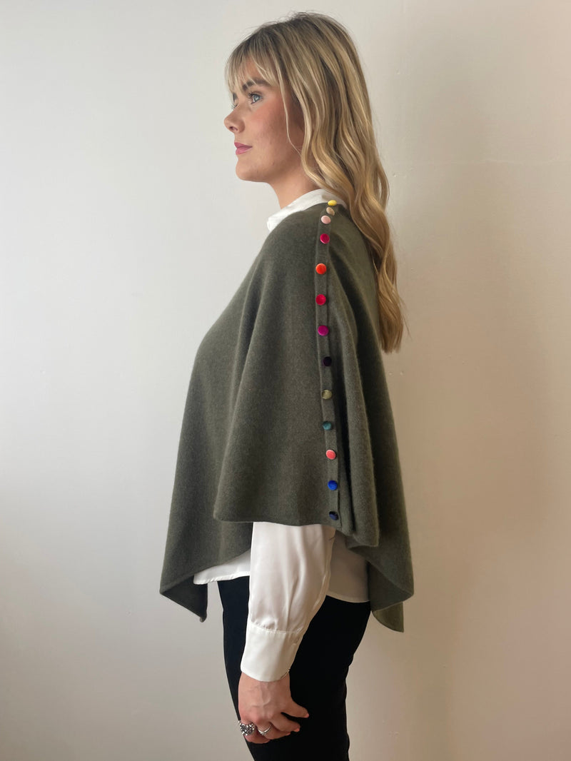 Vegetal Cashmere Poncho with Velvet Buttons | Esthēme Cachemire