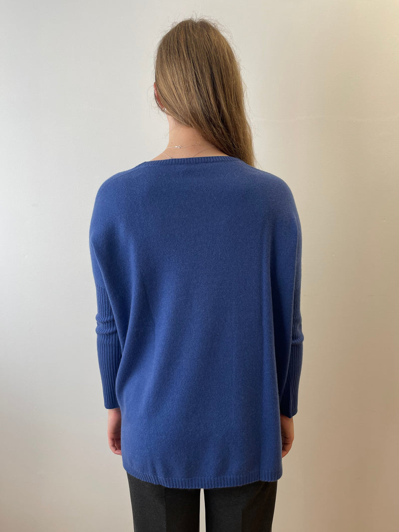 Atlantis Blue Relaxed V-Neck Cashmere Jumper | Esthēme Cachemire