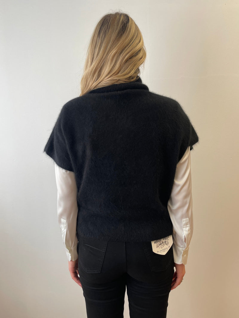 Black Racoon Sleeveless Polo Neck Jumper | Esthēme Cachemire