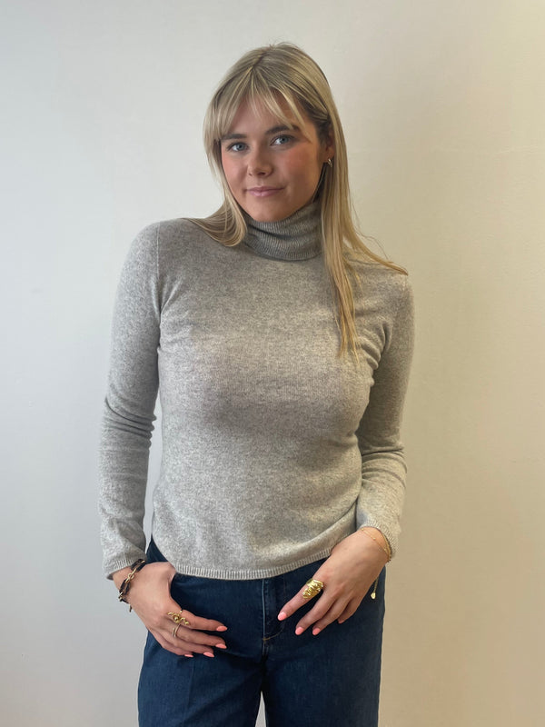 Givré Cashmere Polo Neck Jumper | Esthēme Cachemire
