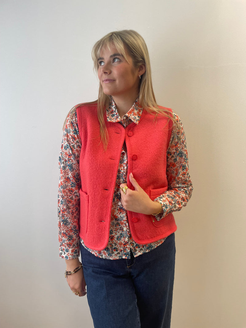 Jura Boiled Wool Rodeo Coral Waistcoat | Saint James
