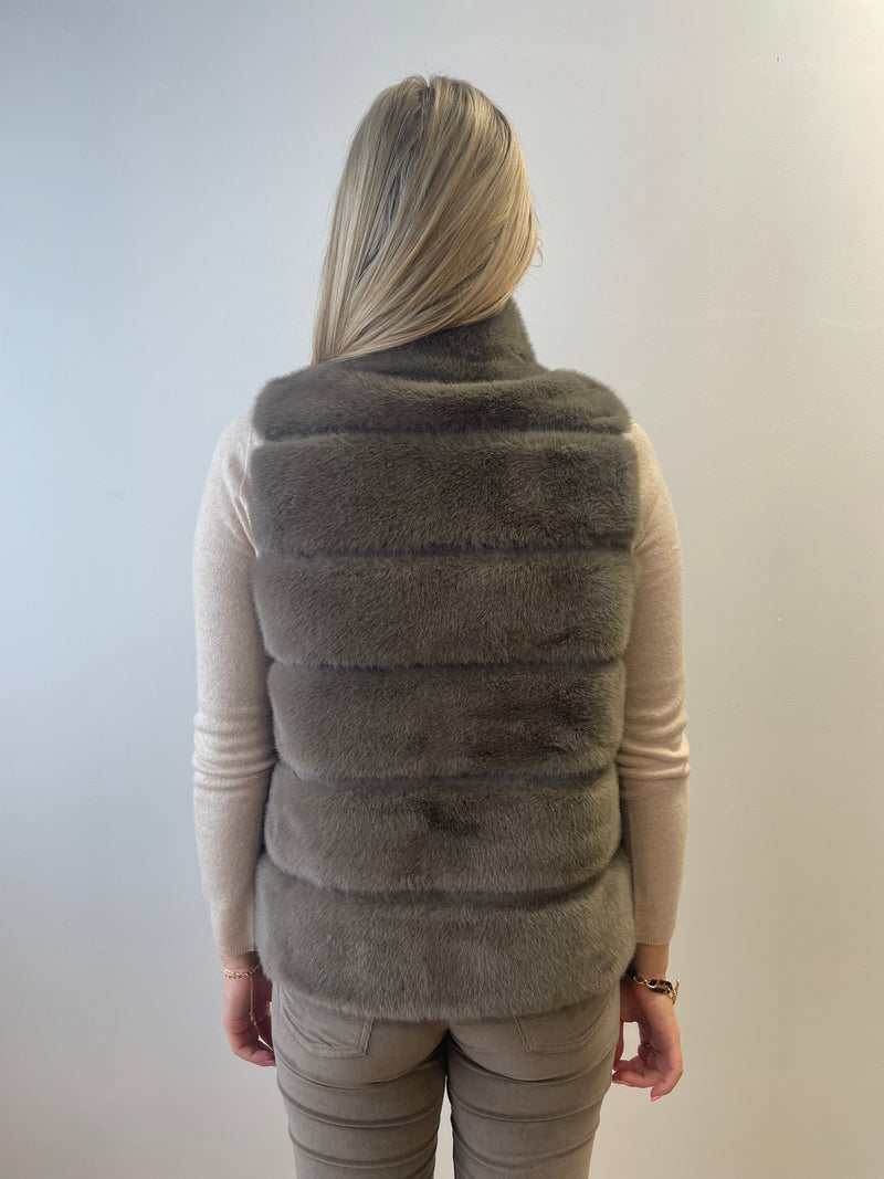 Faux Fur Gilet in Toast | Esthēme Cachemire