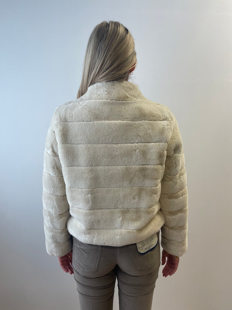 Carpazi Cream Faux Fur | EMME