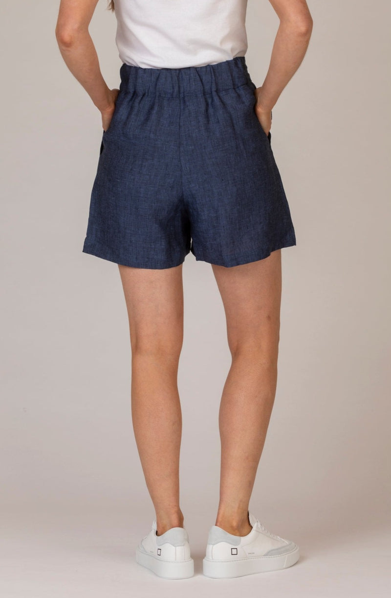The Donna Linen Shorts in Navy | Sartoria Saracena