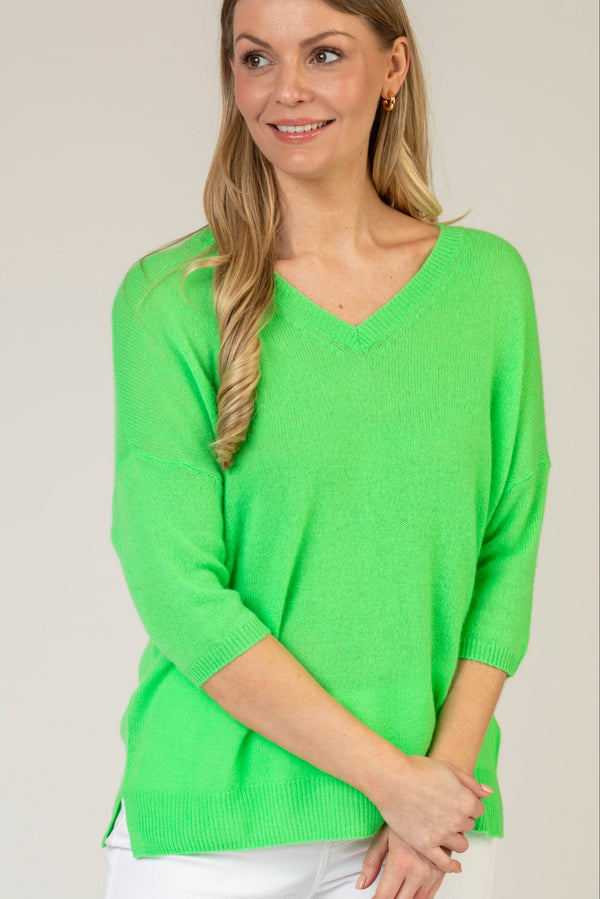 Relaxed Neon Green V-Neck Cashmere Jumper | Esthēme Cachemire