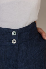 The Donna Linen Shorts in Navy | Sartoria Saracena