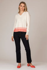 Cream Cashmere V-Neck Jumper with Coral Trim | Esthēme Cachemire