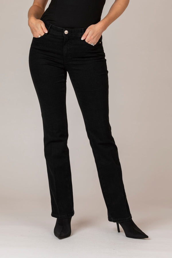 Mary Black Bootcut Jeans | Brax