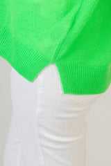 Relaxed Neon Green V-Neck Cashmere Jumper | Esthēme Cachemire