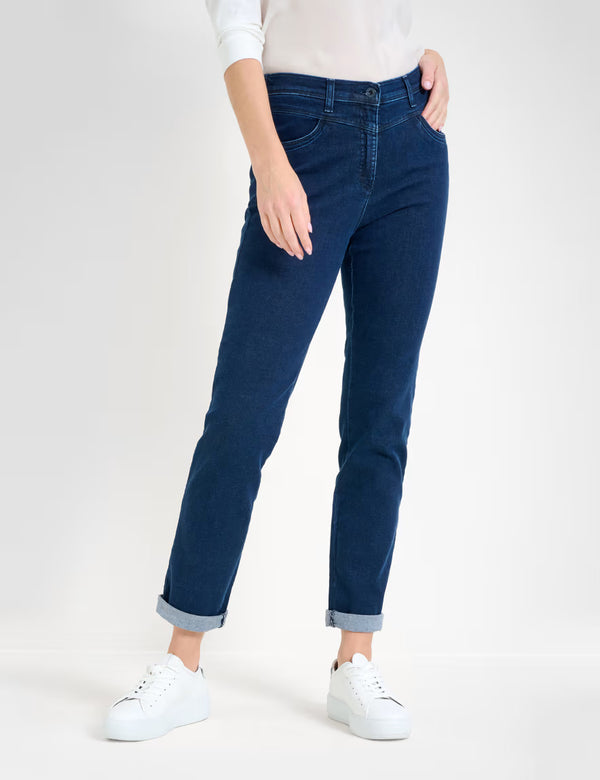 Laura New Jeans in Dark Blue | Brax