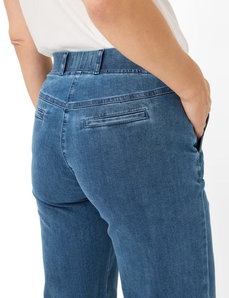 Pam Flared Pull-On Stone Blue Jeans | Brax