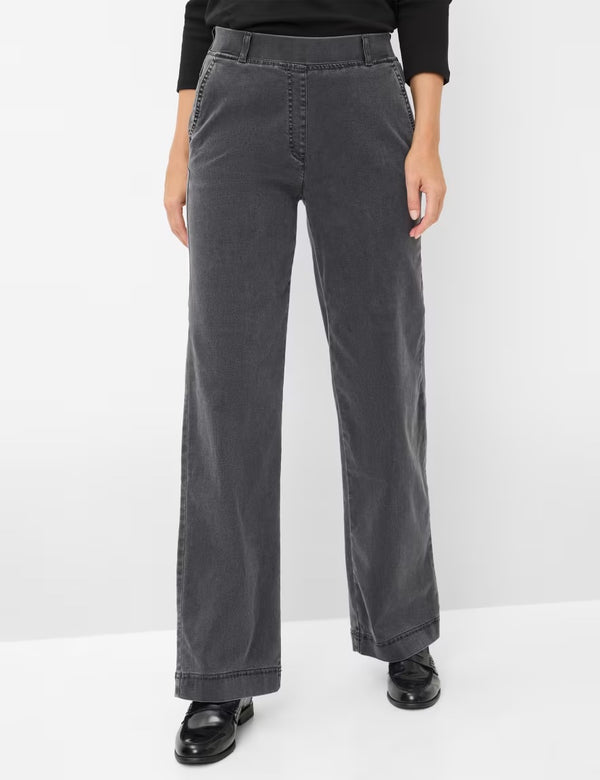 Pam Flared Pull-On Anthracite Jeans | Brax