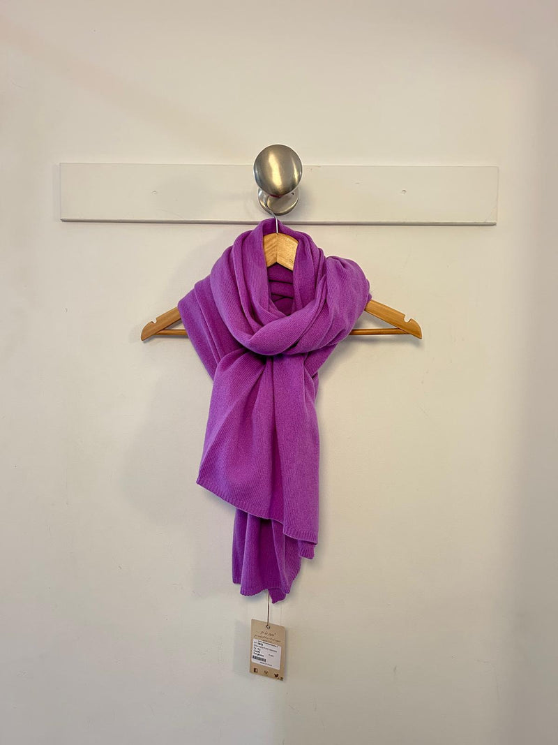 The Big Purple Cashmere Scarf | Sartoria Saracena