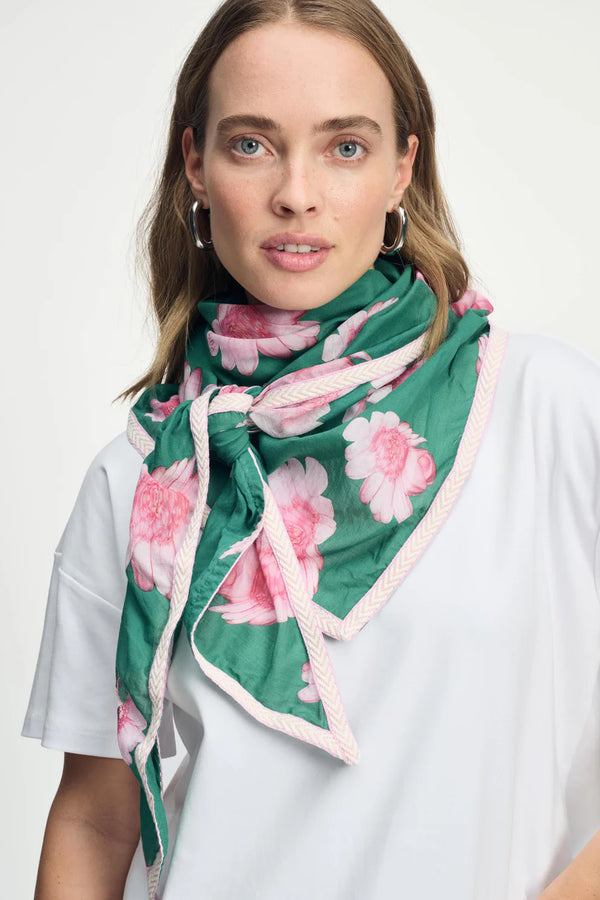 Meadows Flowers Green Shawl | POM Amsterdam